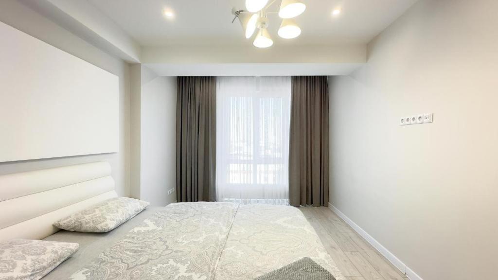 Glass New Apartments Ultracentral Chisinau Luaran gambar