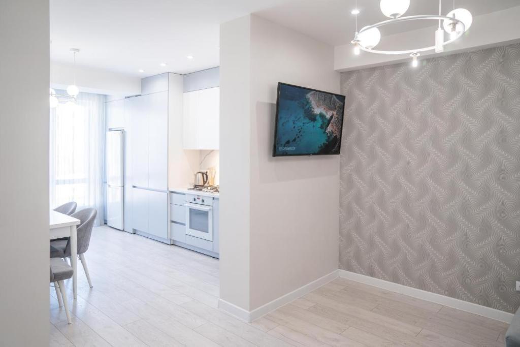 Glass New Apartments Ultracentral Chisinau Luaran gambar